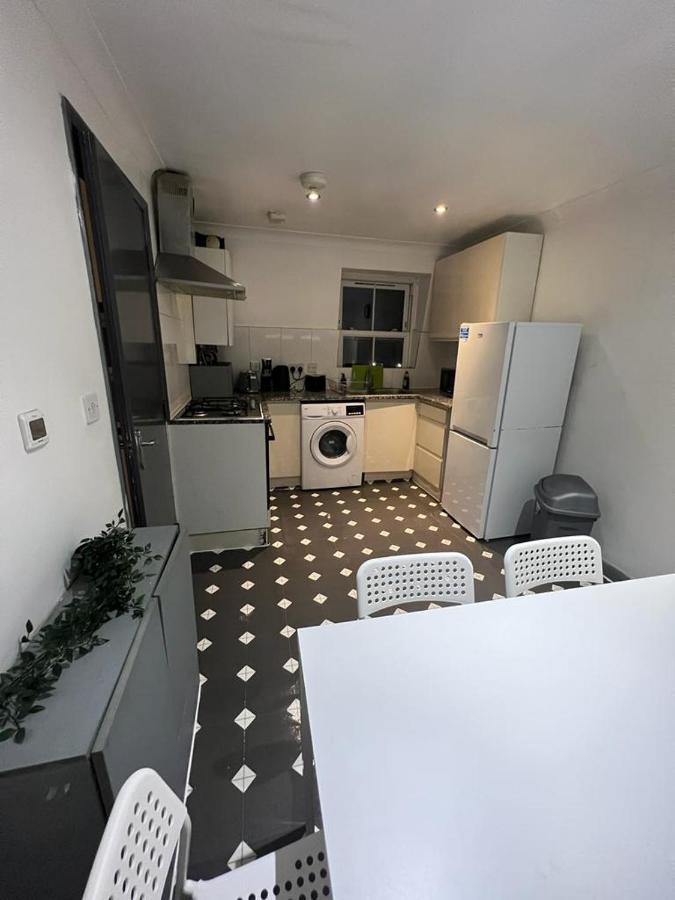 3 Bedroom Flat In King'S Cross, St Pancras'S. 8 People Londyn Zewnętrze zdjęcie