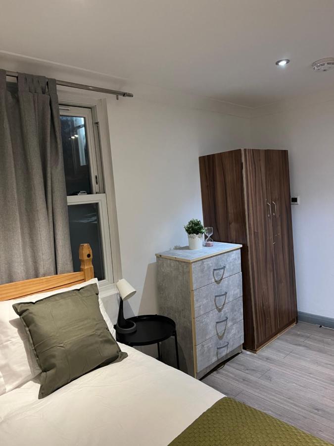 3 Bedroom Flat In King'S Cross, St Pancras'S. 8 People Londyn Zewnętrze zdjęcie